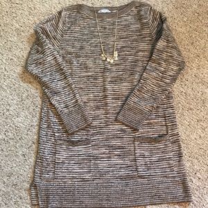 Scoop neck tunic long sleeve sweater
